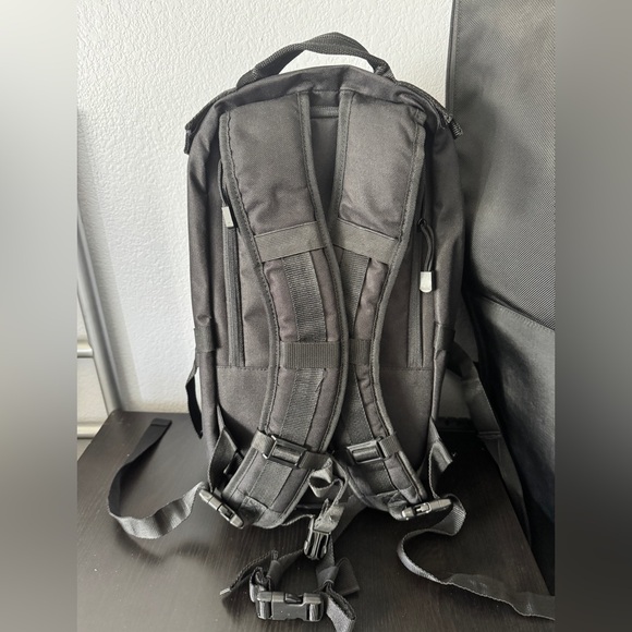 Fieldline Tactical Hydration EDC Backpackk - Picture 4 of 11